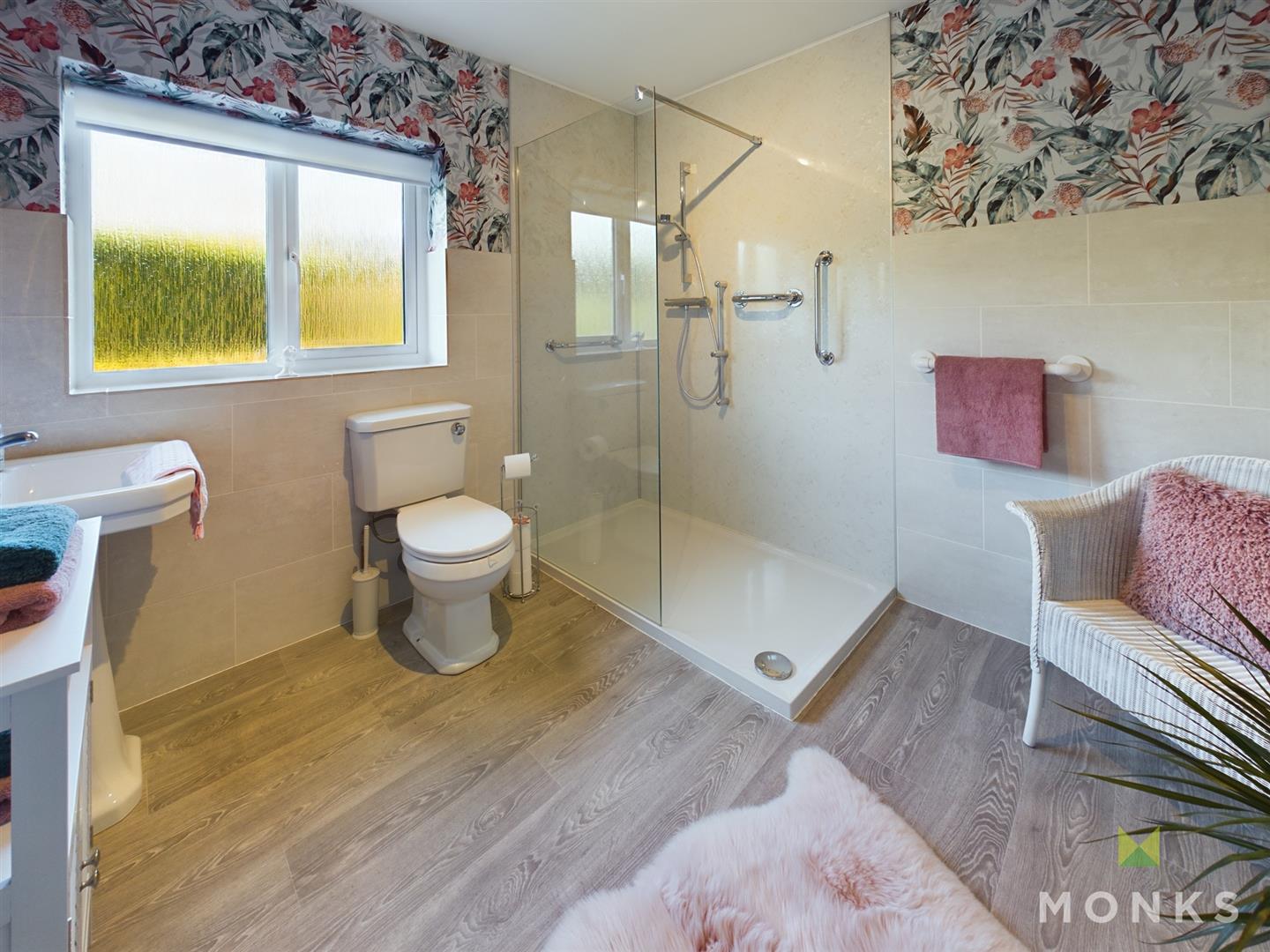 Stoneleigh 5 Llwyn Y Garth, Llanfyllin, SY22 5JZ SSTC